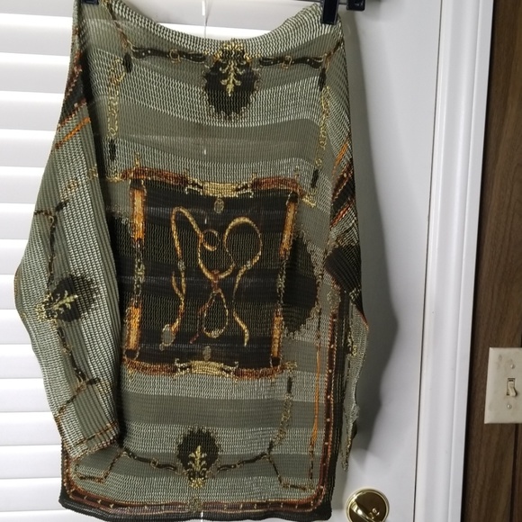 Top - Picture 1 of 3